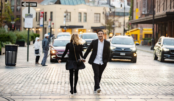 couple walking in new york