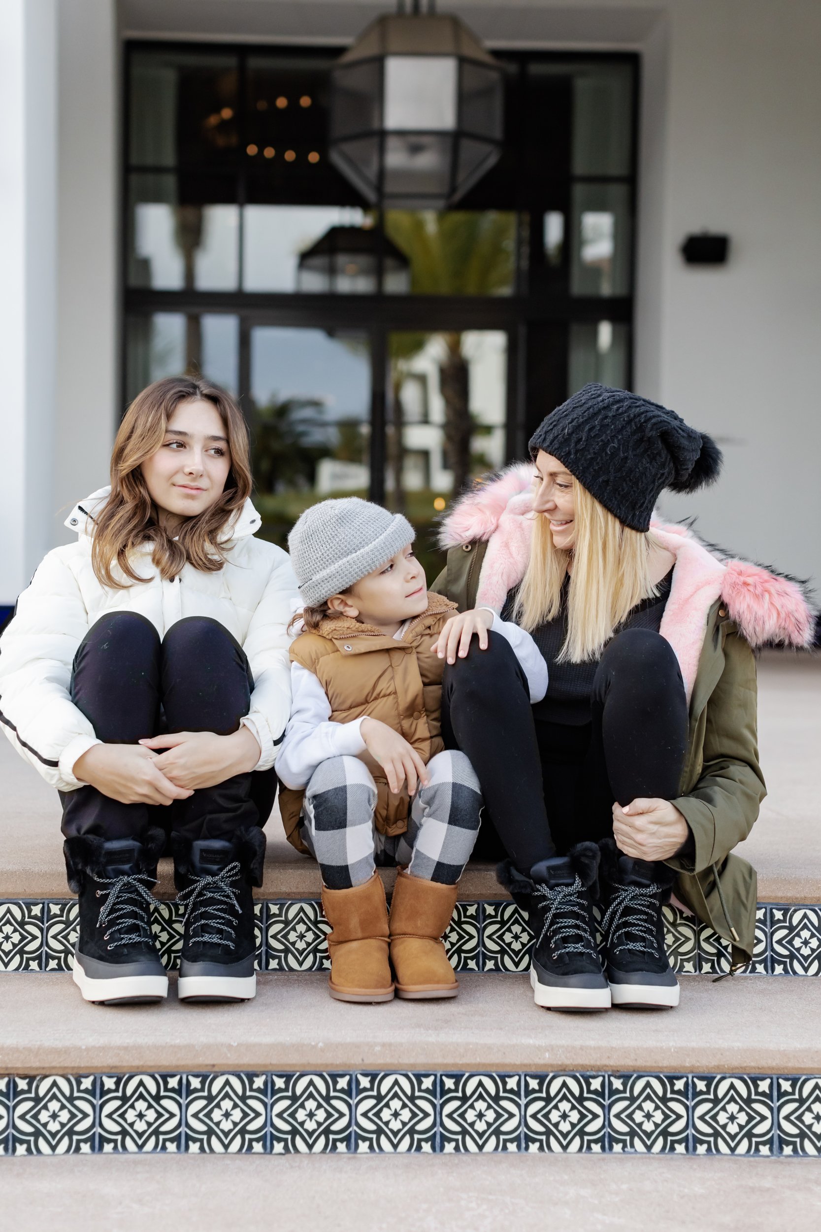 mom sitting with her kids