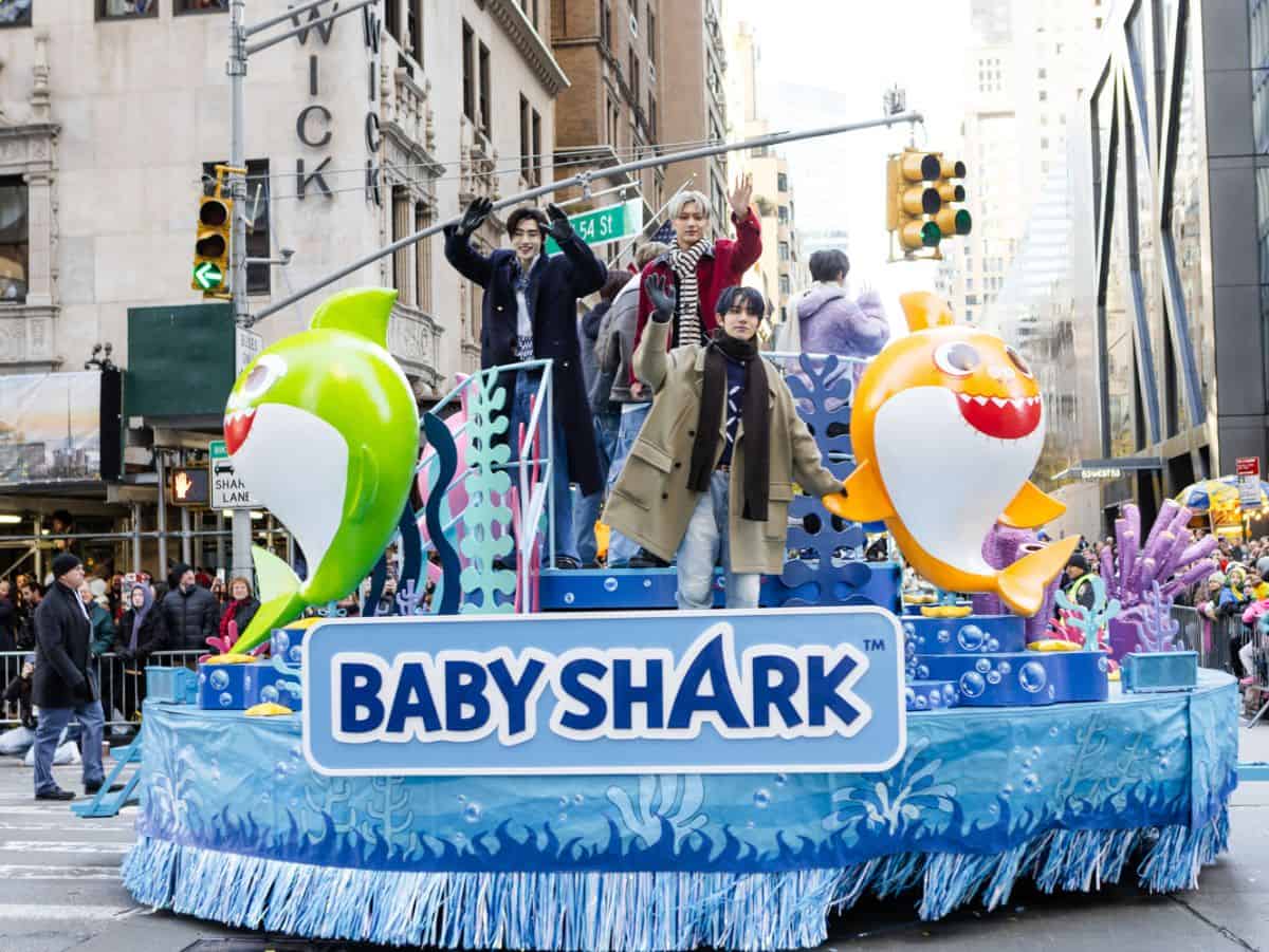 baby shark float in parade